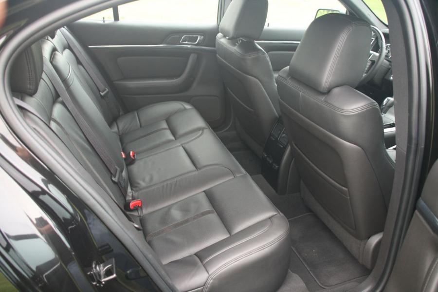  Lincoln MKS 2008 года  (фото 39 из 284)